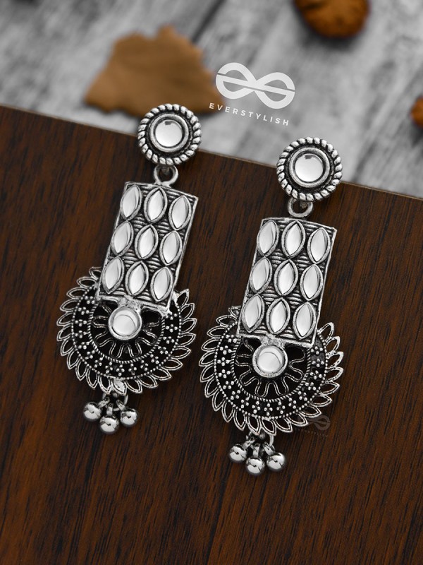 The Studded Artistry - (Droplet White) - The Embellished Oxidised Collection