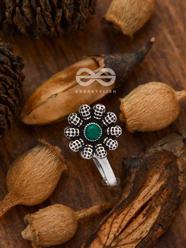 The Floral Fantasy - Embellished Non-pierced Nosepin (Emerald Green)