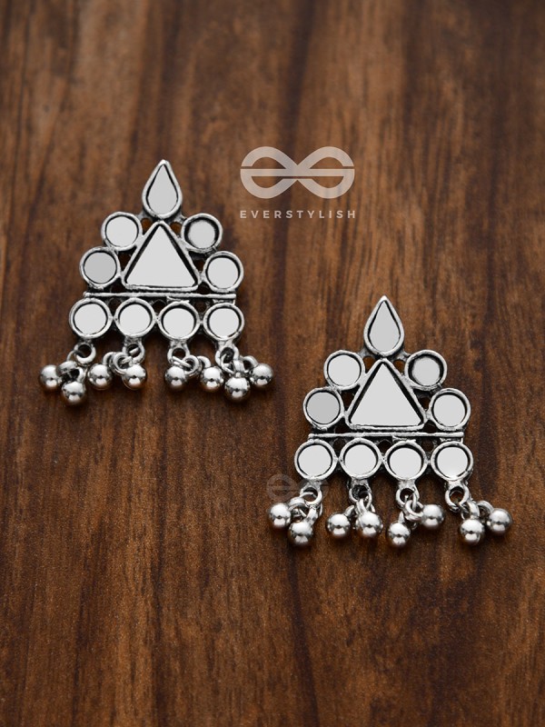 Simply a Class Apart - Gorgeous Statement Mirror Neckpiece And Earrings Set