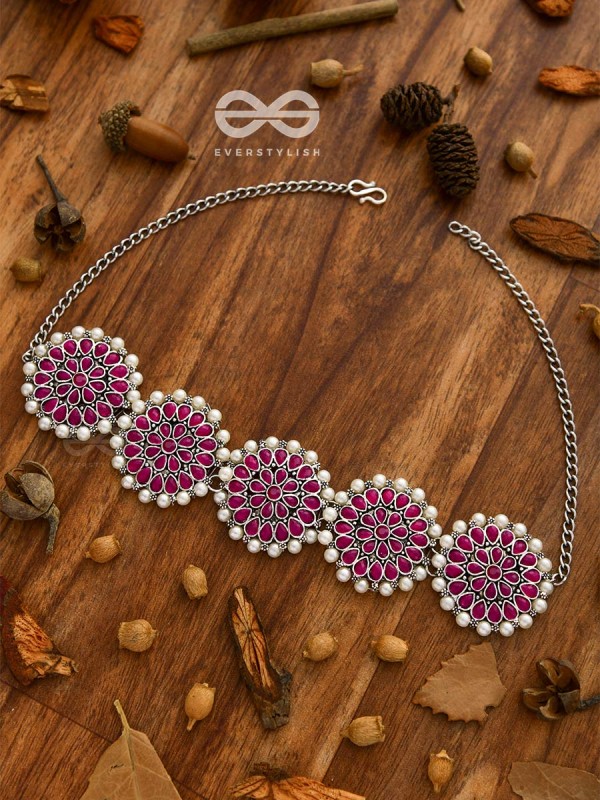 The classy Desire - Perfect Pearl Embellished Statement Choker (Ruby Red)