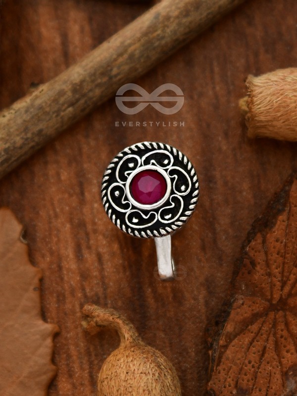 THE ARTSY MOTIFS - NON-PIERCED NOSEPIN (RUBY RED)