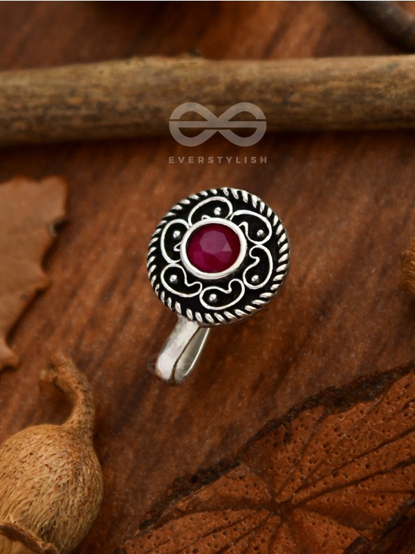 THE ARTSY MOTIFS - NON-PIERCED NOSEPIN (RUBY RED)