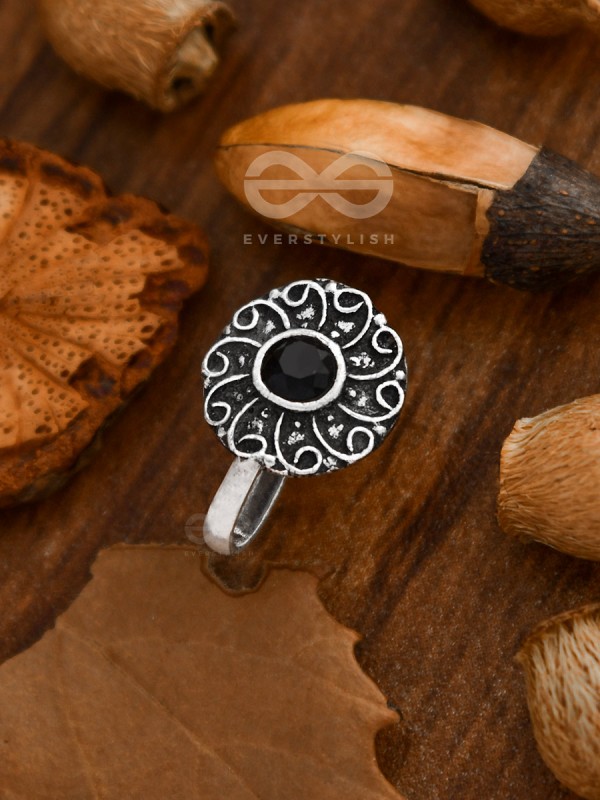 The Embellished Whirlwind - Oxidised Non-pierced Nosering (Black)