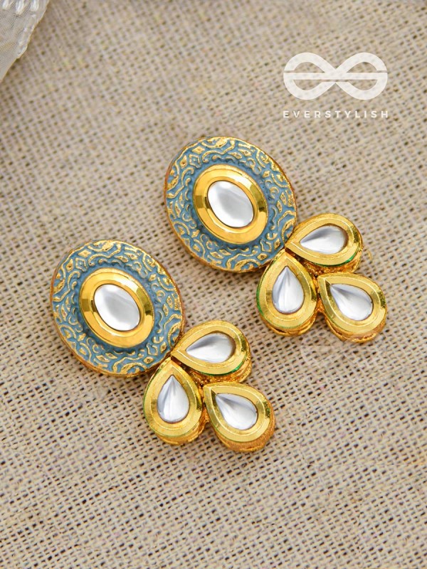 The Royal Elegance - Statement Golden Set of Neckpiece and Earrings