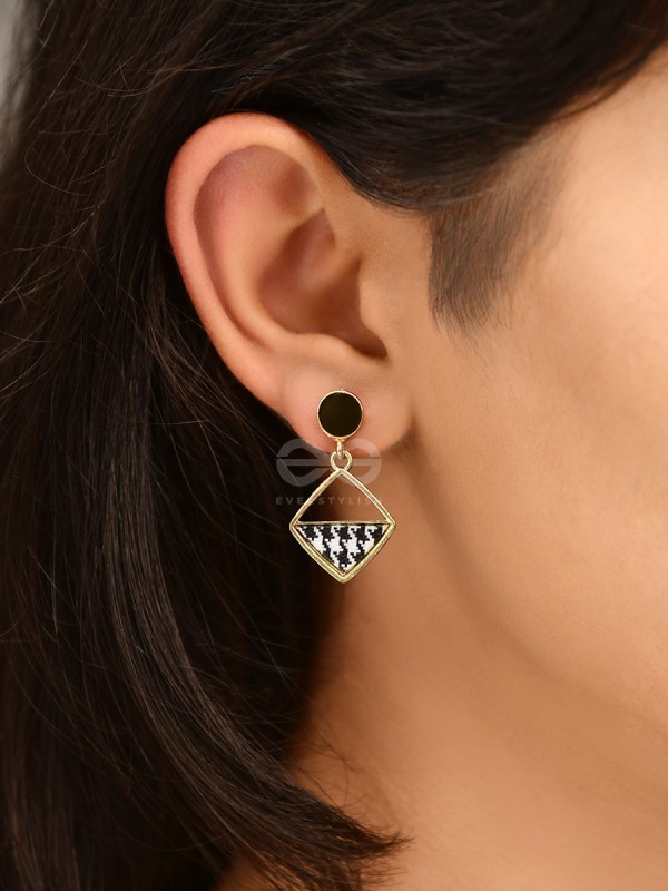The Geometric Funk - Statement Hounstooth Pattern Earrings