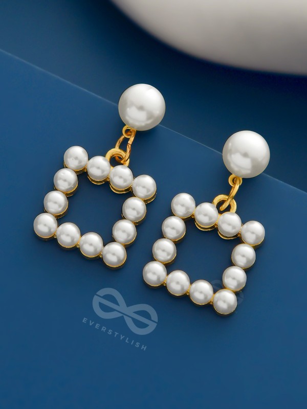 A Pearly Geometry - Golden Statement Earrings