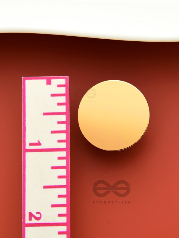 Mirror Reflection - Casual Golden Studs