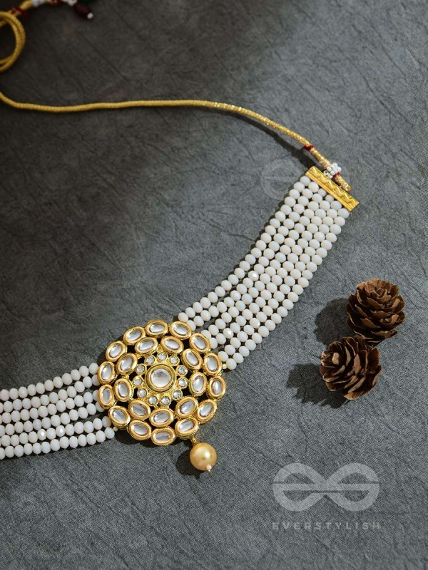 Royalty of the Sultanate - Set of Choker and Earrings (Off White)