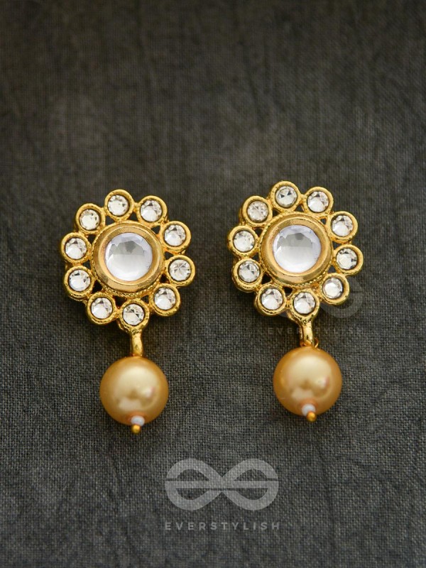 Royalty of the Sultanate - Set of Choker and Earrings (Off White)