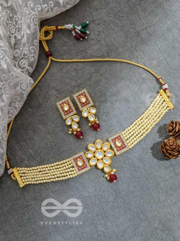 THE ETHERAL ELEGANCE - SET OF STATEMENT CHOKER AND EARRINGS (Pastel pink)