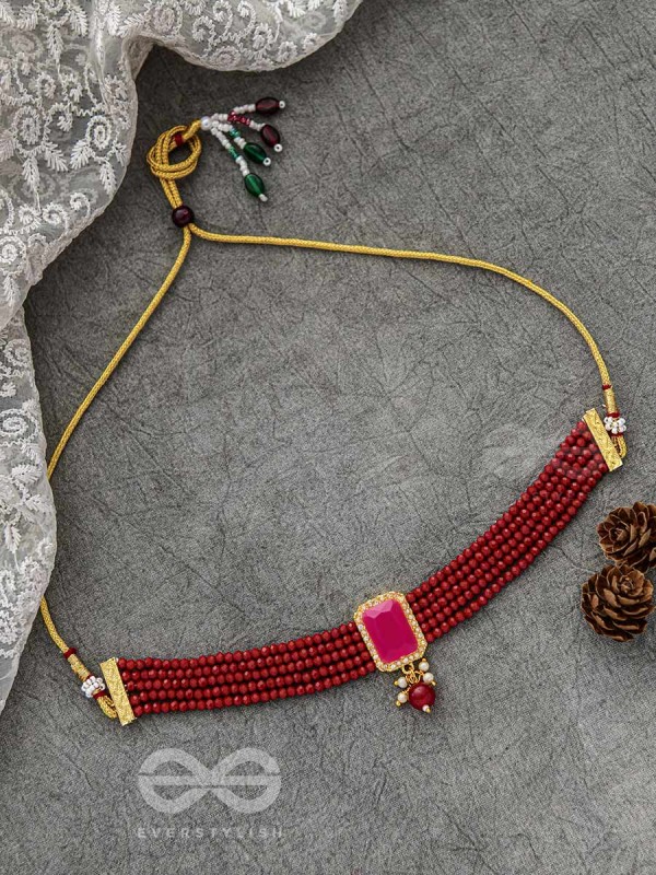 THE MYSTICAL MAGNIFICENCE - SET OF STATEMENT CHOKER AND EARRINGS (BERRY RED)