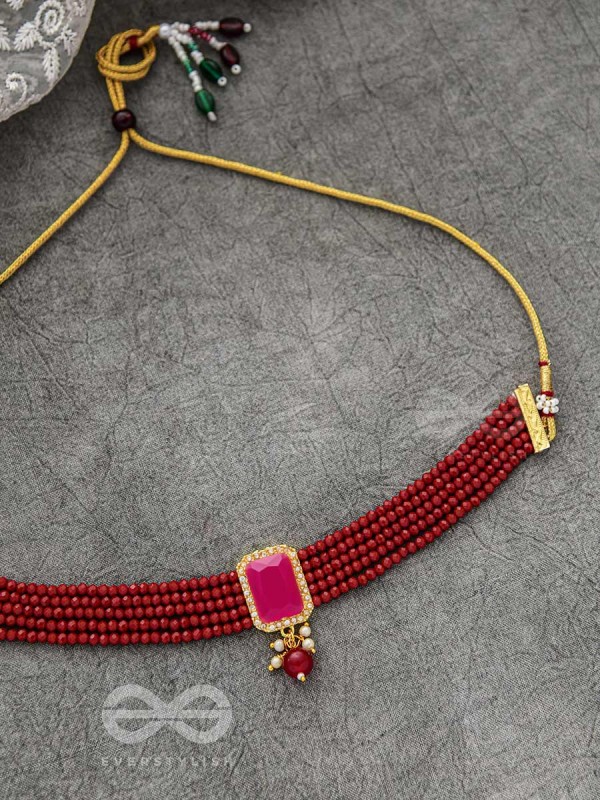 THE MYSTICAL MAGNIFICENCE - SET OF STATEMENT CHOKER AND EARRINGS (BERRY RED)