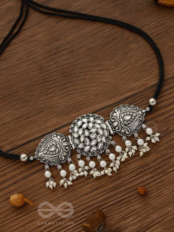 The Intricate Epitome - Embellished Oxidised Set of Choker and Earrings (White)