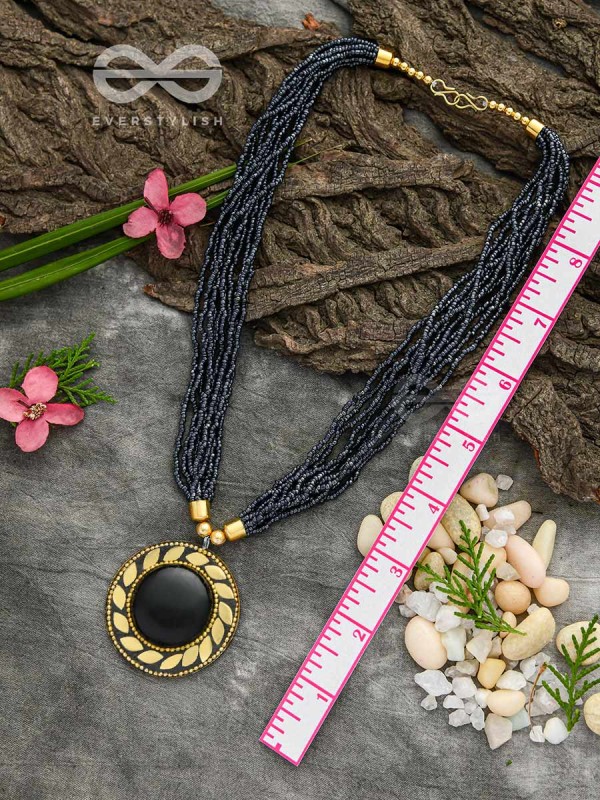 The Timeless Elegance- Beautiful Beaded Neckpiece (Black)