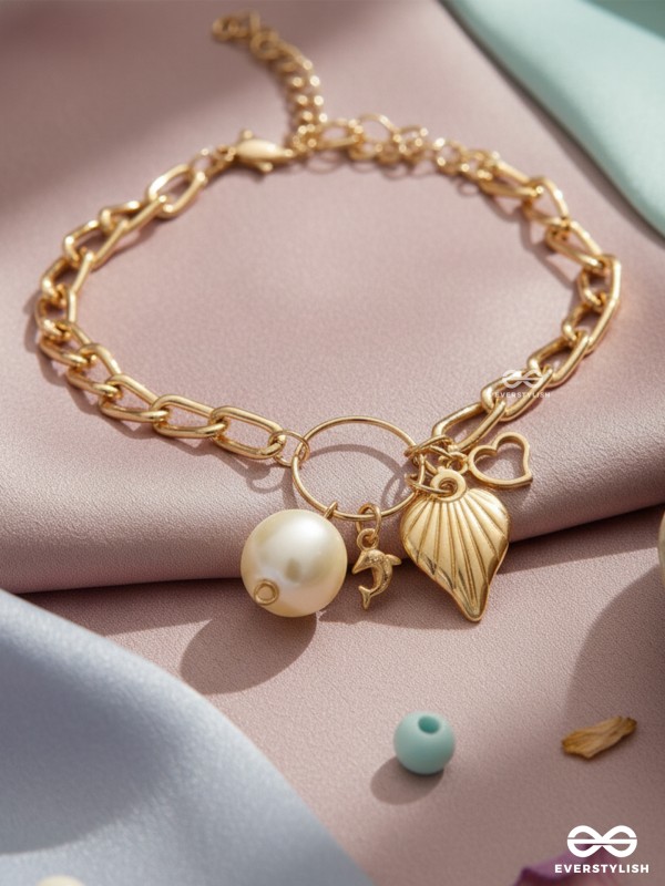 Life's a Beach - Sea-lover's Statement Bracelet