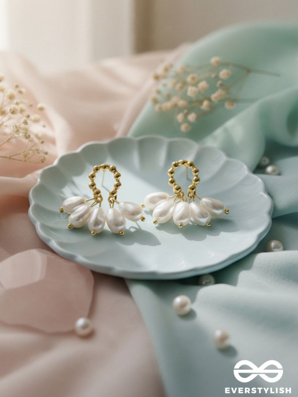 Budding Blossoms- Golden Pearl Earrings