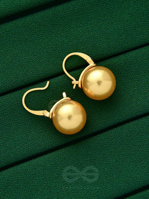 Tears of Mermaid- Golden Pearl Earrings