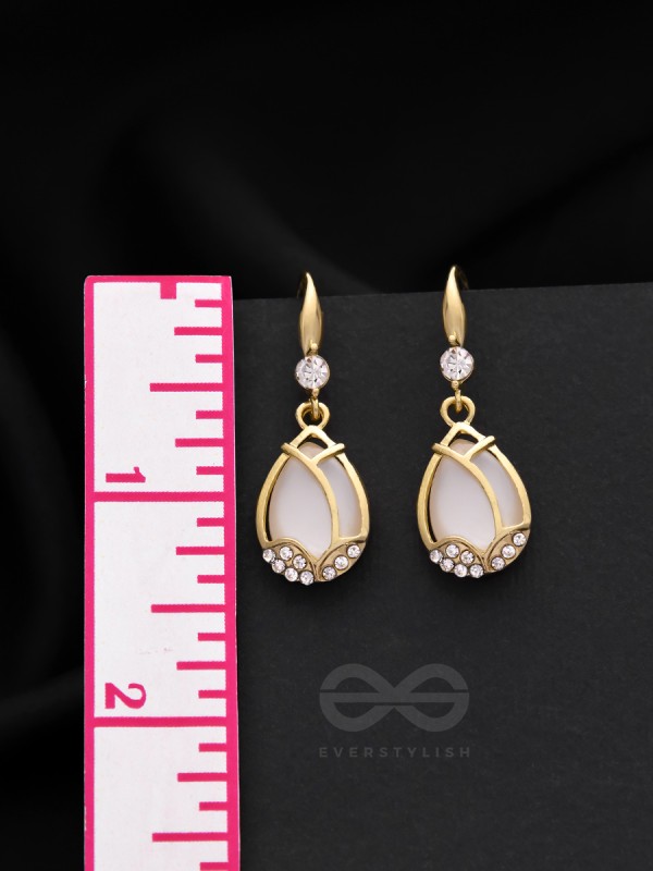 The Arctic Rain- Golden Rhinestones Earrings