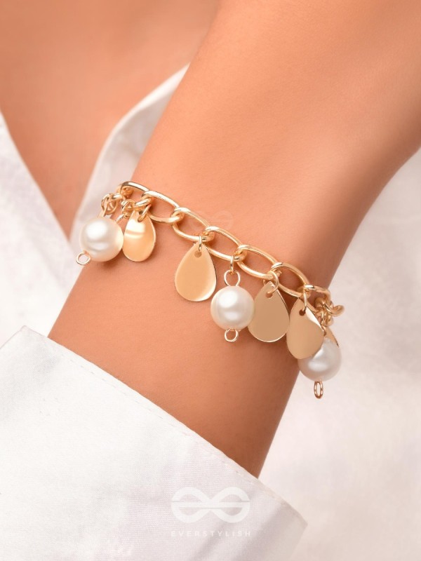 Pearly Rain - Golden Pearl Bracelet