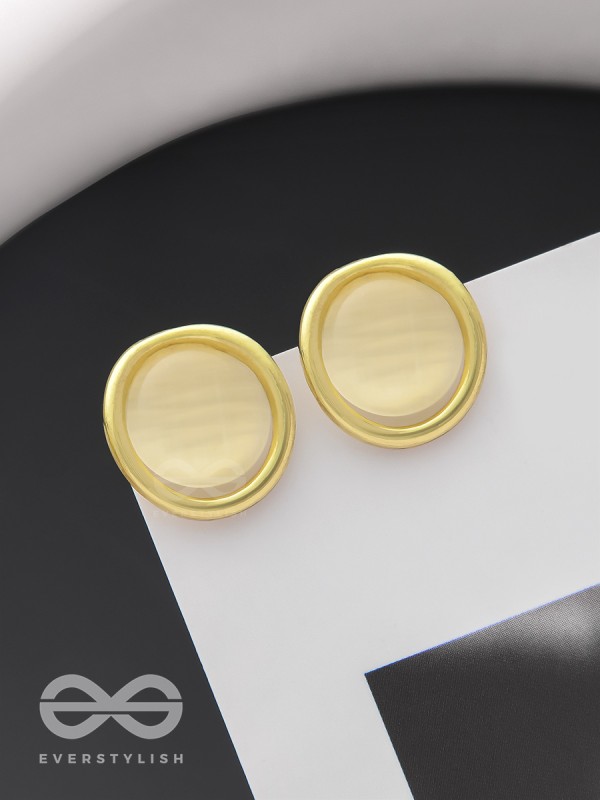 The Golden Sunrise- Golden Stud Earrings (Cream White)