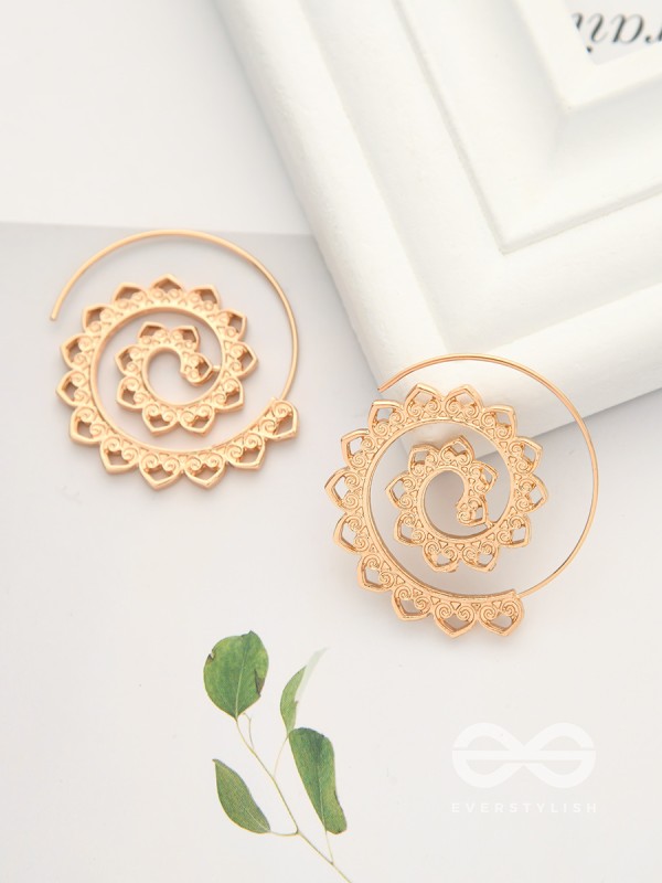The Flaming Spiral- Chic Golden Earrings