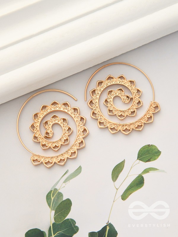 The Flaming Spiral- Chic Golden Earrings