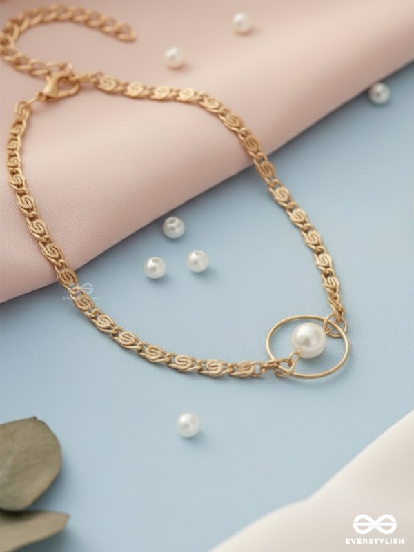 The Moon Ring- Golden Pearl Anklet