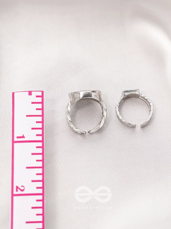 The Ebony Wonders- Set of Two Silver Rings