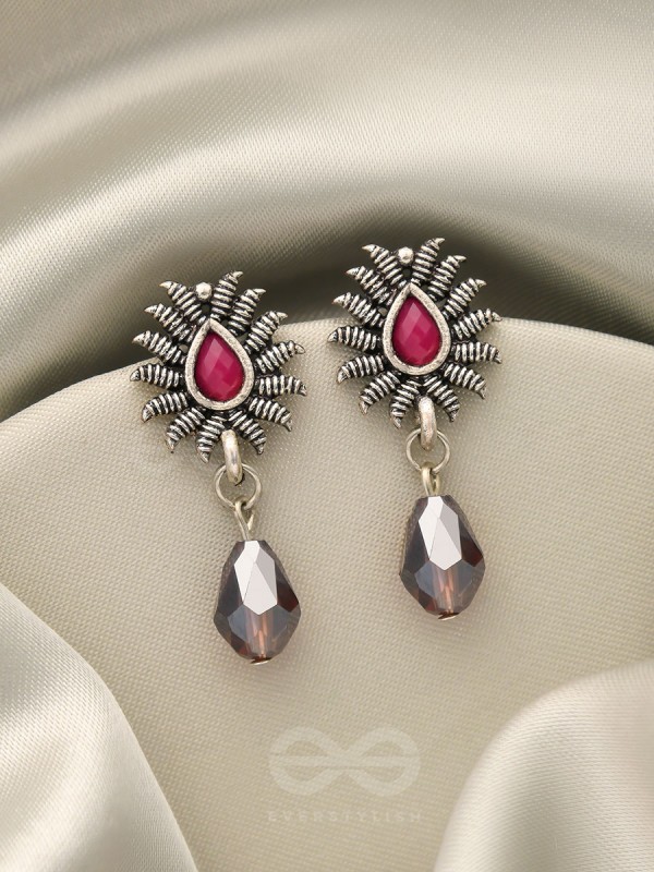 DROPS OF LIGHT- TINY TRINKET EARRINGS (Carmine Red)