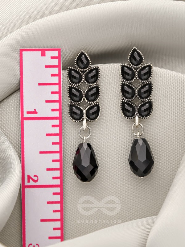The Grapevine- Embellished Oxidized Earrings (Black)