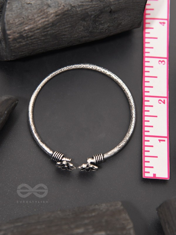 The Early Bloomer- Oxidised Bangle Bracelet