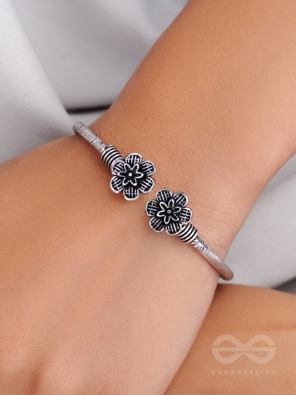 Fancy Florets - Oxidised Bangle Bracelet