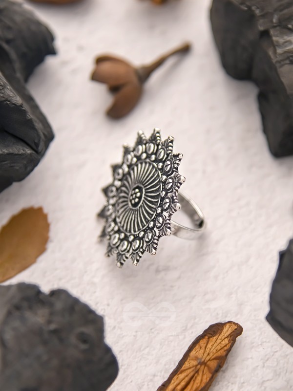 The Foggy Floret - Oxidised Statement Ring