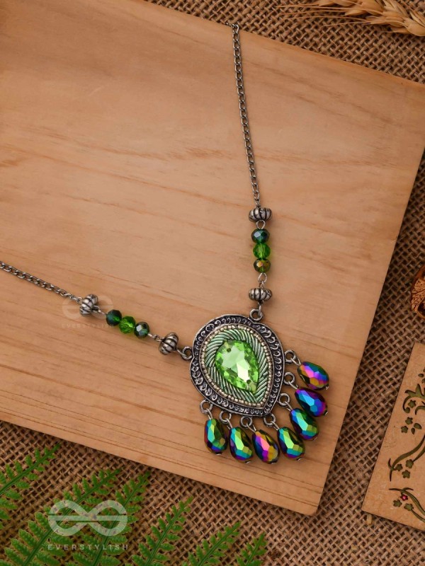 Peshana- The Gorgeous Trinket- Stone and Glass Beads Embroidered Necklace (Sheen Green)