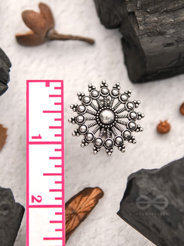 The Moon Glare- Oxidised Statement Ring