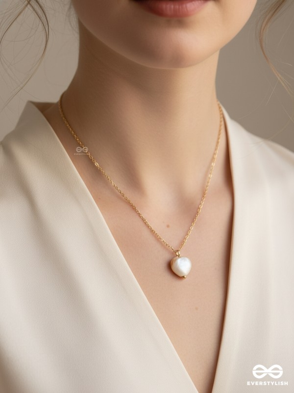 The Ivory Beach- Golden Embellished Necklace With Anti-Tarnish Coating