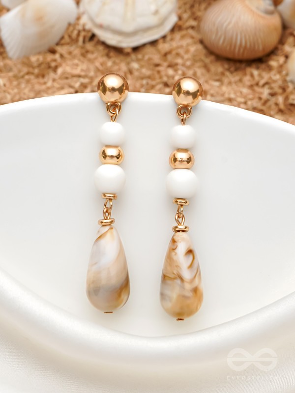 Sand n Pearls- Golden Embellished Earrings