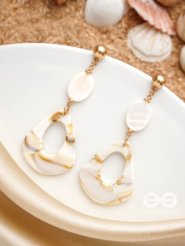 The Seashell Heart- Golden Embellished Earrings