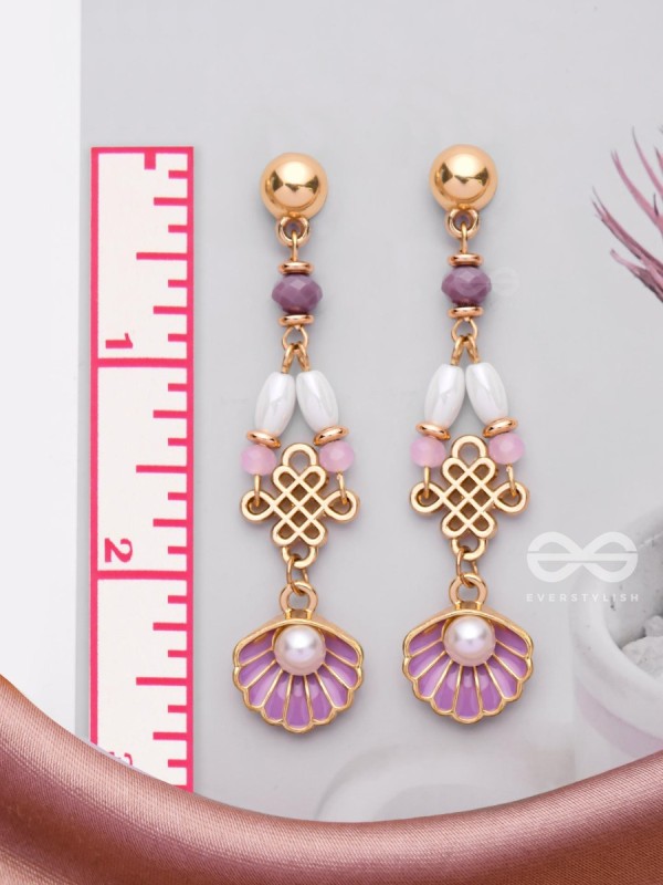 The 'Shell'bound- Golden Pearl Earrings