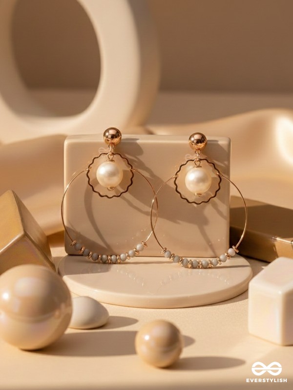 Pearl n' Ocean- Golden Pearl Earrings