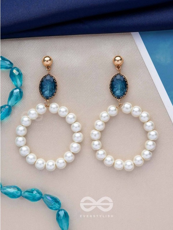 The Misty Moon- Golden Pearl Earrings