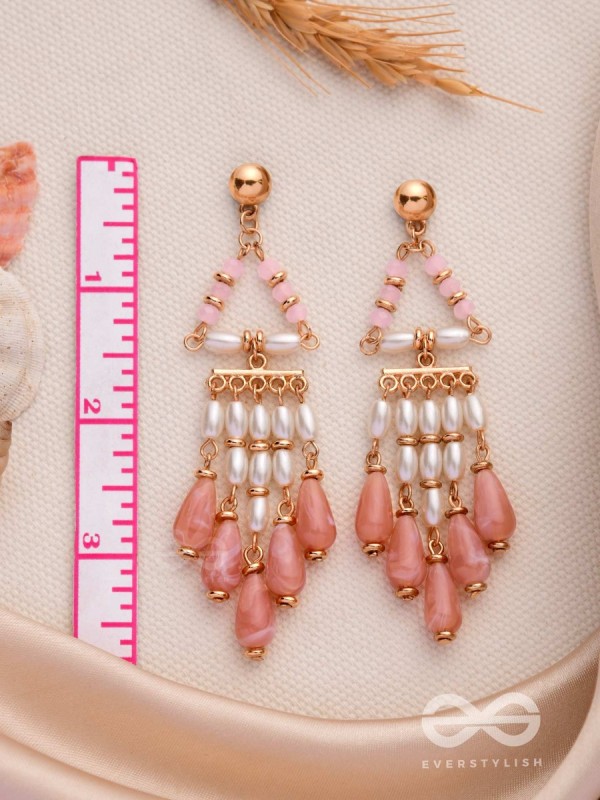 THE MYSTERIOUS SKIES - PEARLS STATEMENT EARRINGS (PEACH AND WHITE)