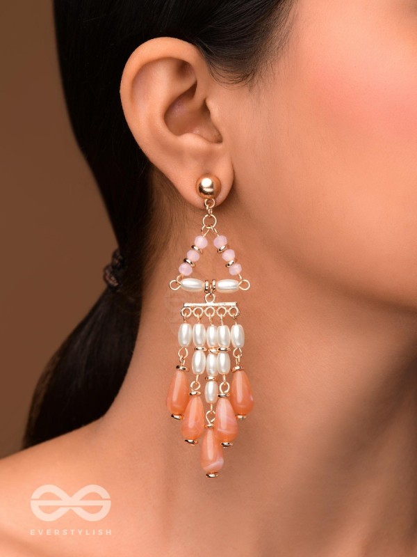 THE MYSTERIOUS SKIES - PEARLS STATEMENT EARRINGS (PEACH AND WHITE)