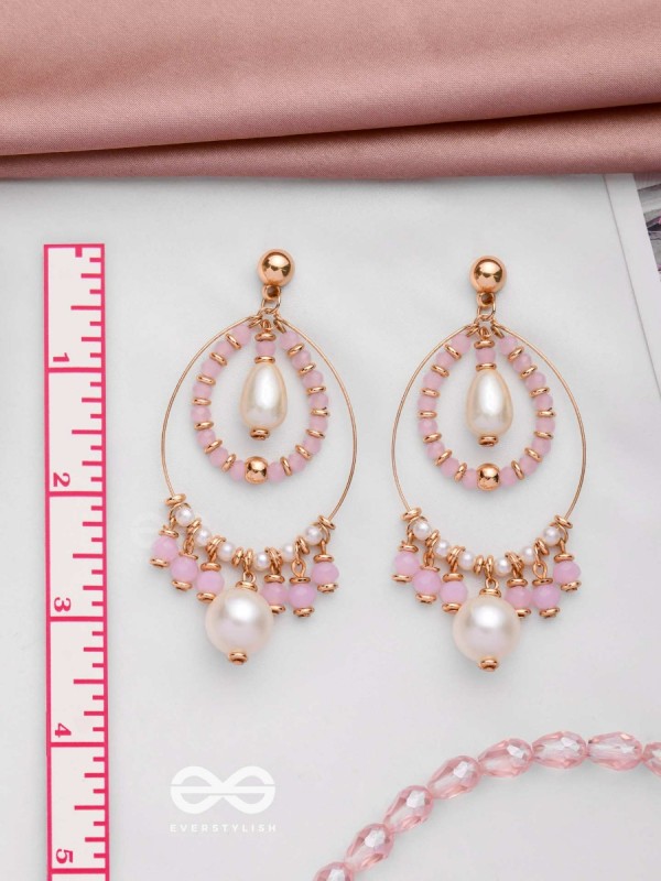 THE PINKING PEARLS - CLASSIC PEARL EARRINGS