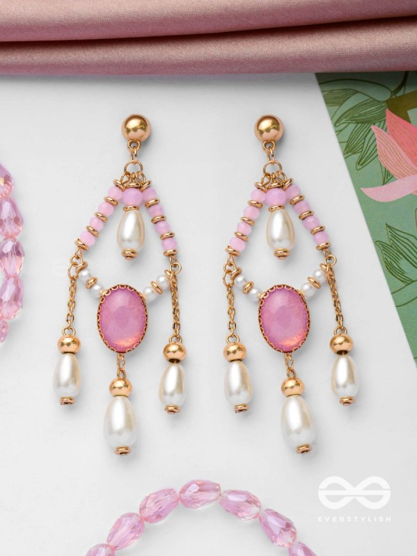 THE HEAVENLY HARMONY - CLASSIC PEARL EARRINGS