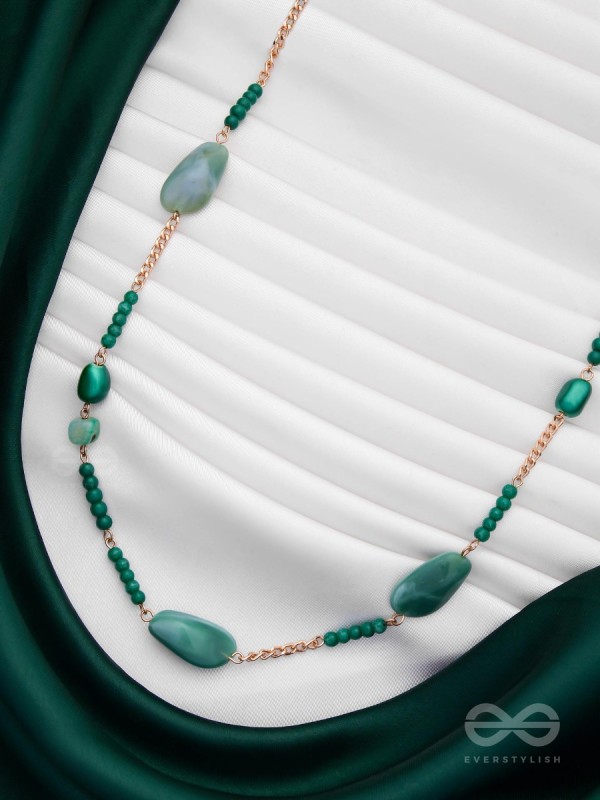 The Mossy Cascade - Bold Golden Neckpiece With Anti-Tarnish Coating 