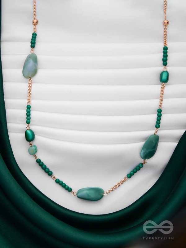 The Mossy Cascade - Bold Golden Neckpiece With Anti-Tarnish Coating 