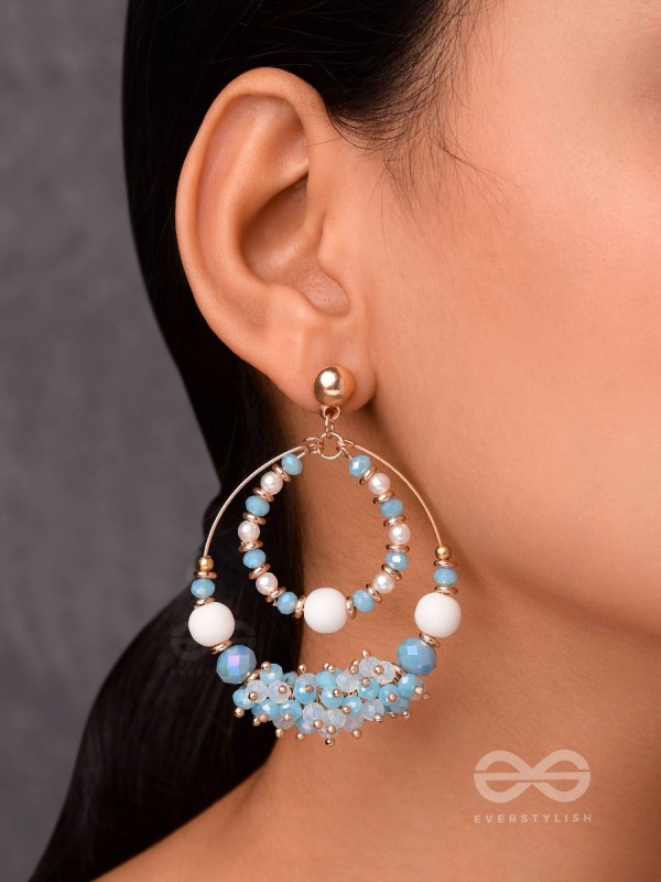 THE MOONLIT SHORES - WHITE AND BLUE GLASS BEAD EARRINGS