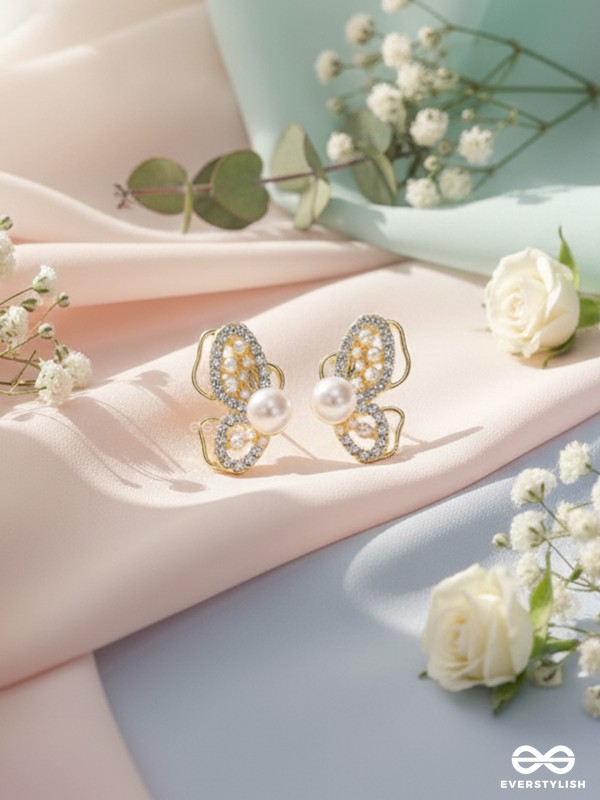 SPREADING THE WINGS - GOLDEN PEARL STUDS