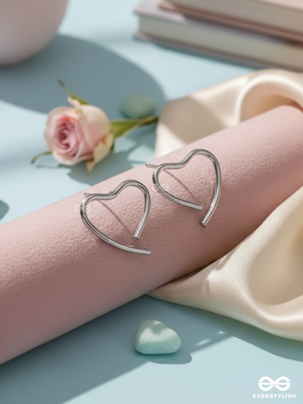 LOVE IN PROGRESS - CASUAL SILVER STUDS